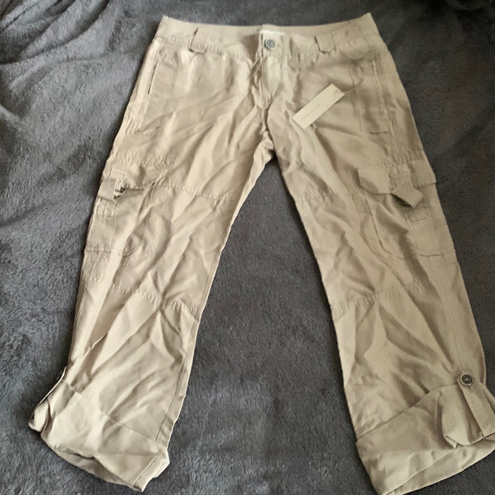 Banana Republic khaki silk pants size 6, can be worn cropped, new with tags